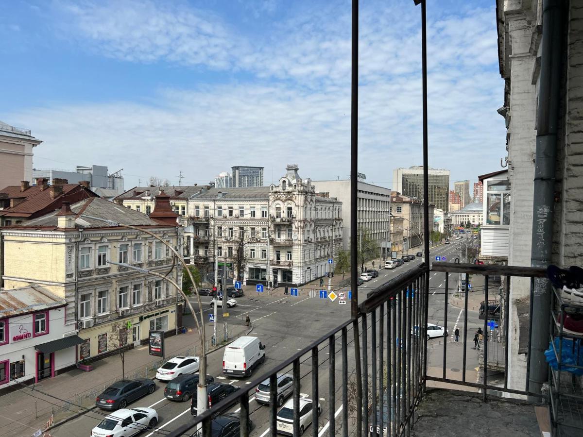 Hostel On Universytet Kiev Exterior foto