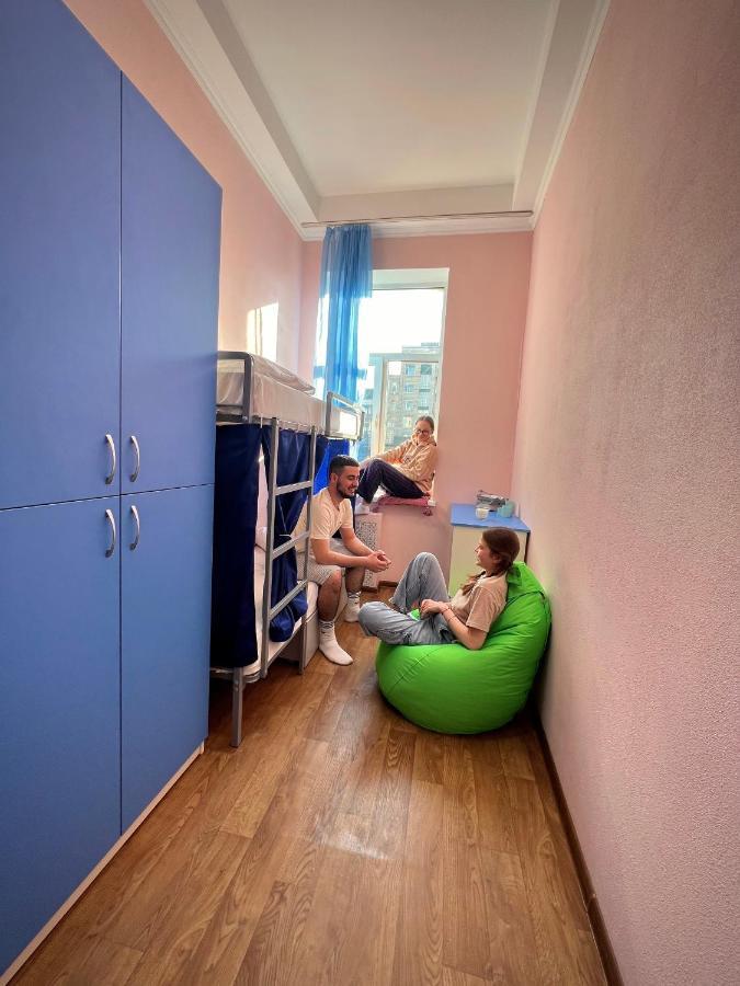 Hostel On Universytet Kiev Exterior foto